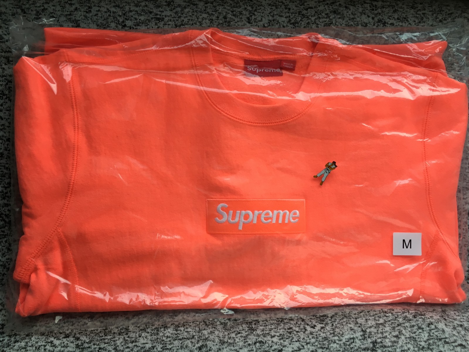 Supreme Box Logo Crewneck FW18 – Fluor Pink – Size M – Brand New – Rare
