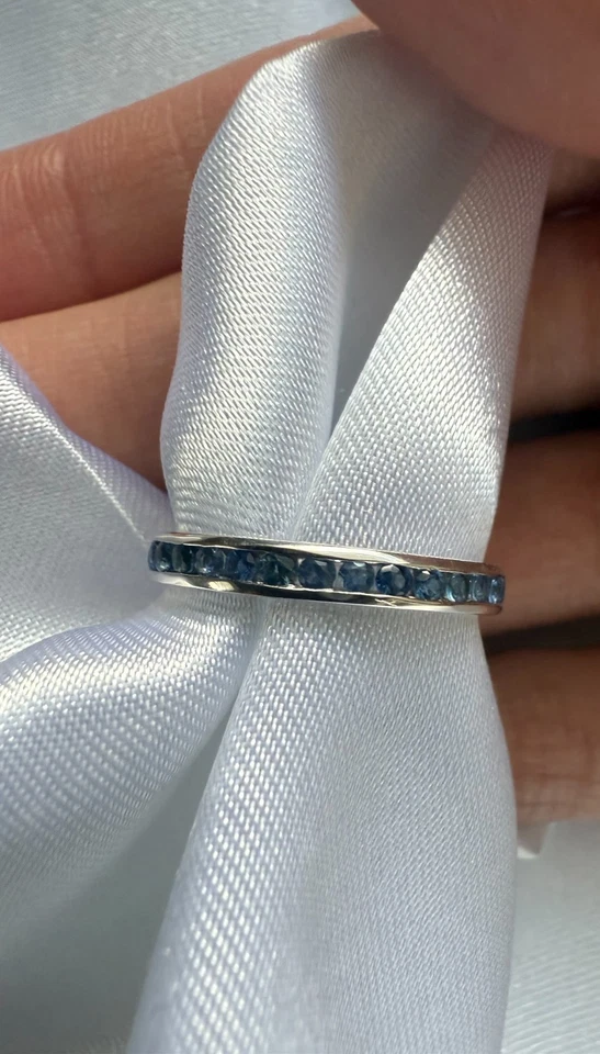 Anillo apilable vintage de media eternidad de zafiro azul natural de 0,45 quilates SV950 Pd Foto 4 de 4