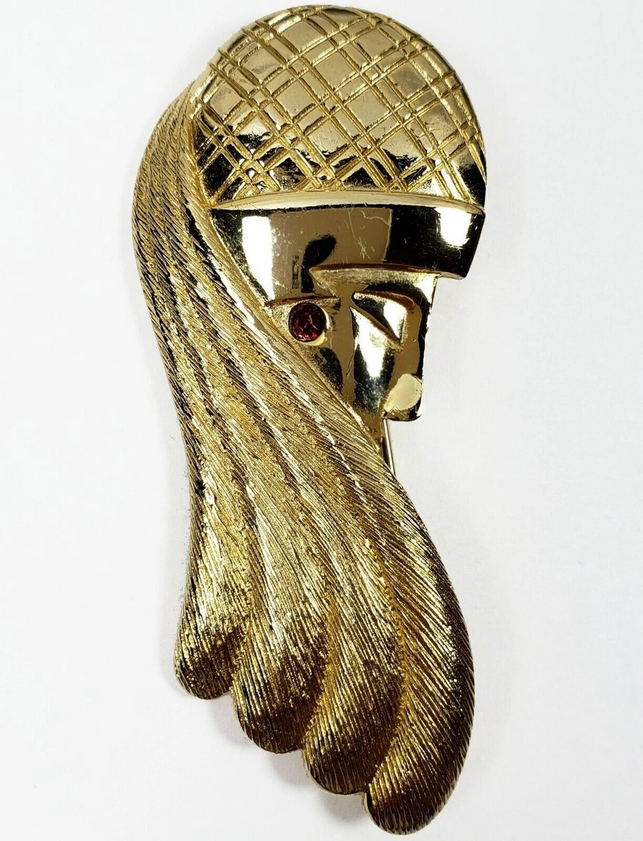 M jent deals brooch
