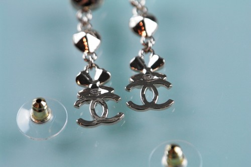Chanel Euro Italy B22 CC Logo Pearl Crystal Earrings Ear Rings Box Mint Unused - Picture 15 of 17