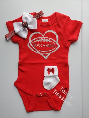 Buccaneers newborn/baby clothes girl Tampa bay bucs baby gift girl Tampa baby - 第 1/2 張圖片