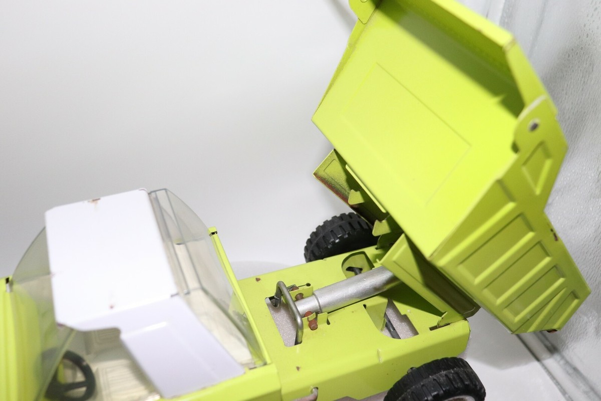 1970's Green BUDDY L HYDRAULIC DUMP TRUCK Part No's 1-3678 1970's Green BUDDY L HYDRAULIC DUMP TRUCK Part No's 1-3678