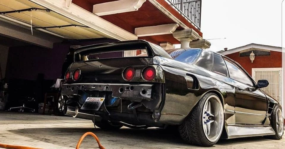 R32 on sale sedan overfenders