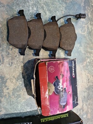 Mintex Front Disc Brake Pads Set - MDB2102 Galaxy95+ Alhambra 96+ Sharan 95+