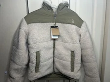 The North Face Reversible Sherpa Lined Jacket Full Zip Men’s Medium Casual NWOT