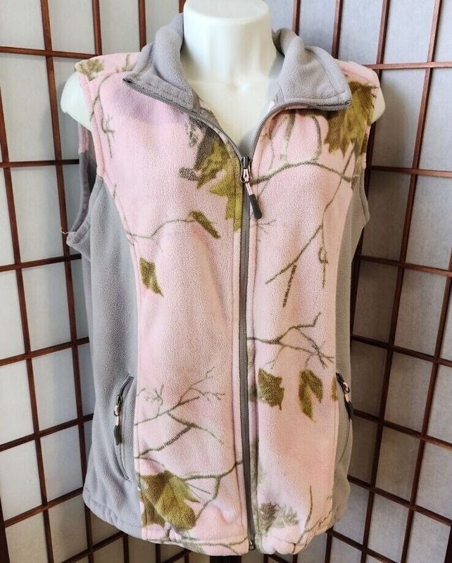 CABELA’S pink camo vest- size L