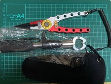 Fishing pliers fish grip