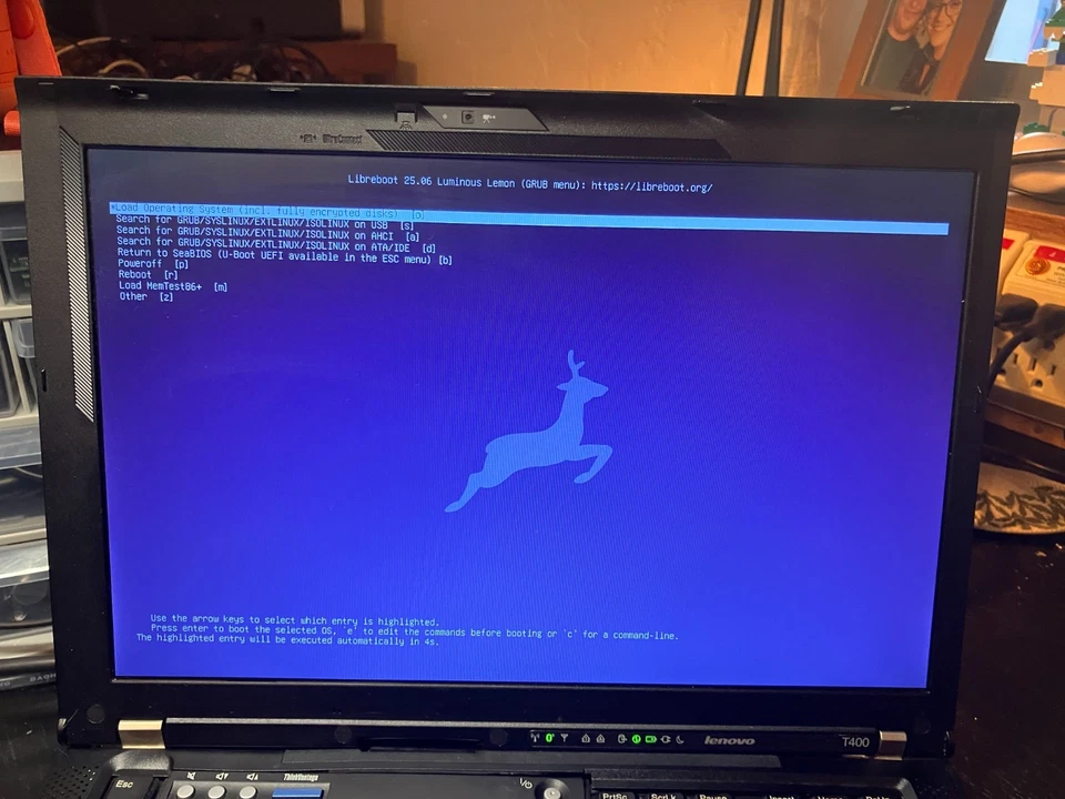 Lenovo ThinkPad T400 C2D 2.4GHz 8GB RAM 120GB SSD Libreboot Trisquel w/Battery - Image 4 of 4
