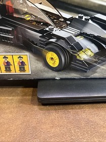 LEGO DC Comics Super Heroes: Batmobile and the Two-Face Chase (6864) NISB