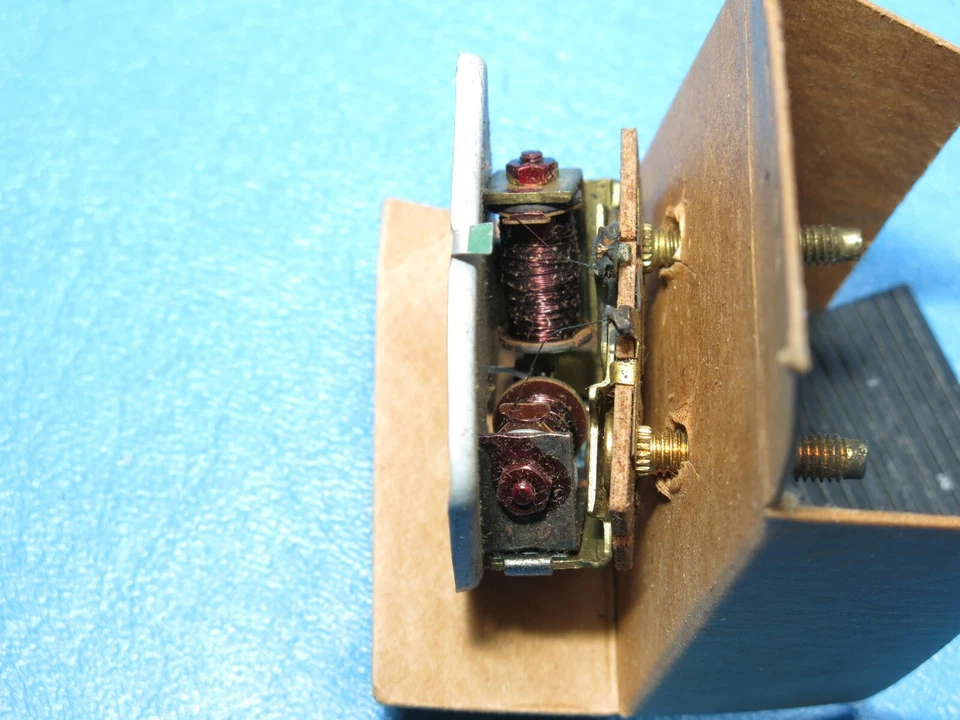 NOS GM AC 1941 庞蒂亚克鱼雷流线机定制燃气燃料表 1516295 — 第 4/4 张图片