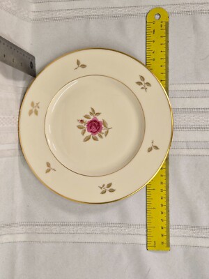 Lenox Rhodora Salad Plate 8 1/4'' P 471