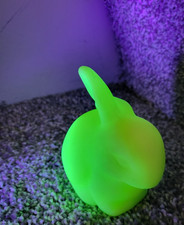 FENTON VINTAGE URANIUM BUNNY RABBIT OLD STICKER KILLER BUNNY EARS CUTE KILLER $$