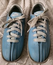 Vintage 1980s Women's Nikes Bowling Shoe's Baby Blue