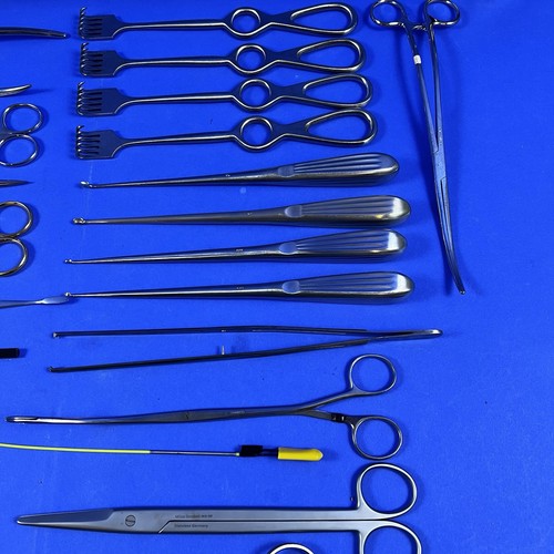 25 pc lot Surgical Instruments Forceps Scissors Curettes Retractors and more - Picture 5 of 6