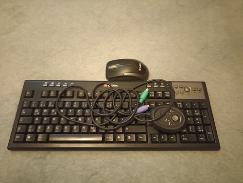 Pc Tastatur mit Maus