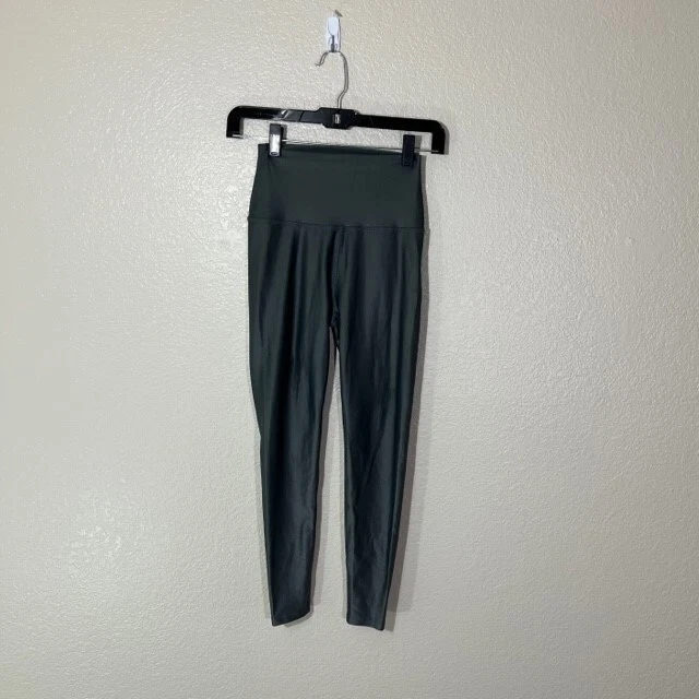 beyond-yoga metallic athletic cropped logo leggings