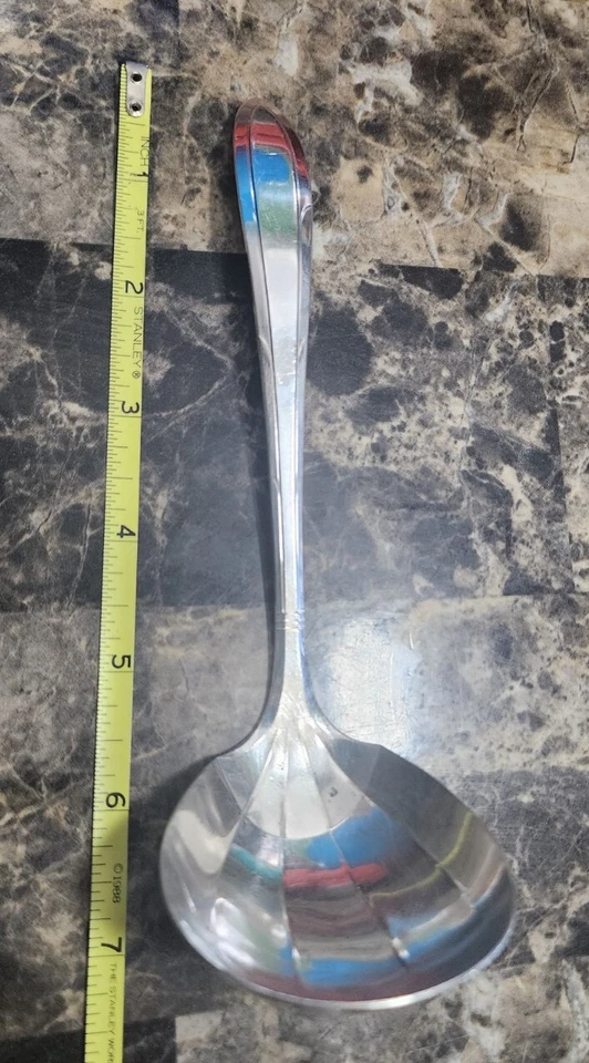 👌NOBILITY PLATE VINTAGE 1937 REVERIE PTRN "7 1/4" SILVERPLATED GRAVY LADLE 🤎 - Image 2 of 4