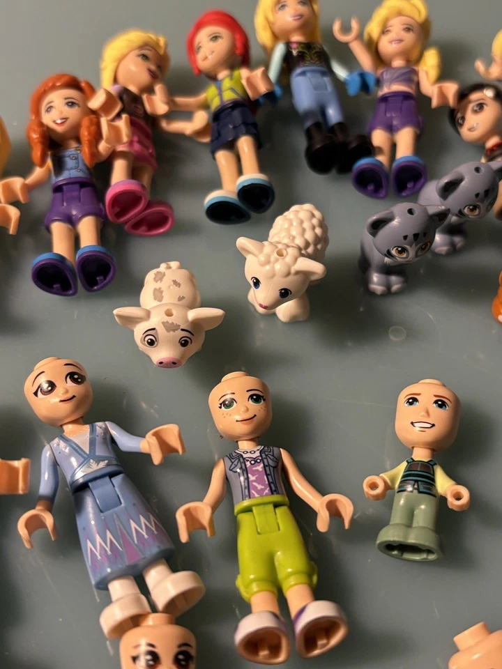 Lote Mixto 24 Mini Muñecas LEGO Friends y Animales y Accesorios Foto 3 de 4