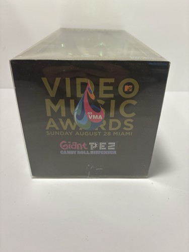 2005 VMA MTV Moonman Pez Dispenser - Rare GREEN Version - NEW - - Picture 7 of 8