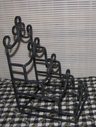 Wrought Iron 4-Tiered Plate Stand Holder Decor 12 1/4" tall