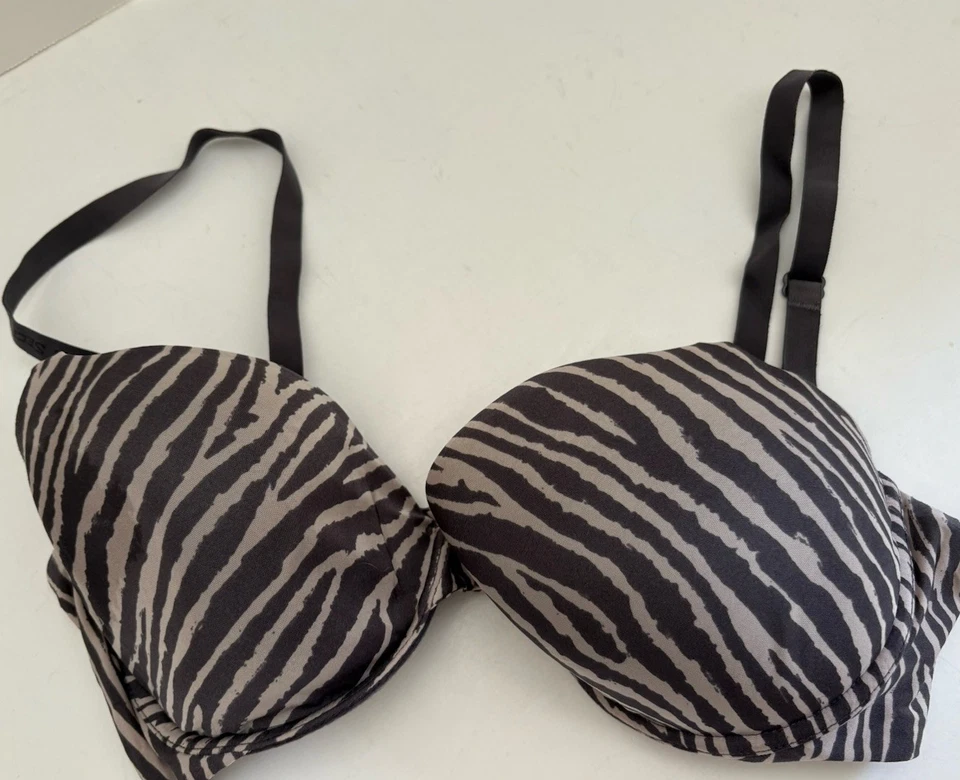 Sujetador Victoria's Secret The Nakeds para mujer 36 C Demi con aros forrado estampado de cebra Foto 3 de 4