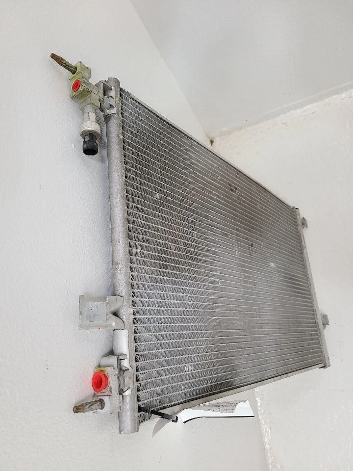 2014-2020 CHEVROLET IMPALA AC Condenser 23305638 14-20 - Image 2 of 4