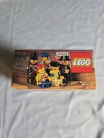 LEGO Legoland Pirate System set, specifically #6251 "Pirate Mini Figures".