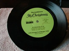 VintageThe Lundstroms "It's Christmas" 4 Song 7"  Vinyl Record 33 