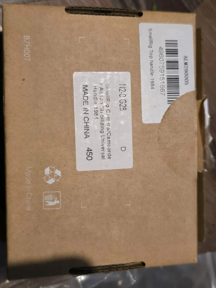 SmallRig Camera/Camcorder Action Stabilizing Universal Mounting Handle - 1984 - Image 2 of 4