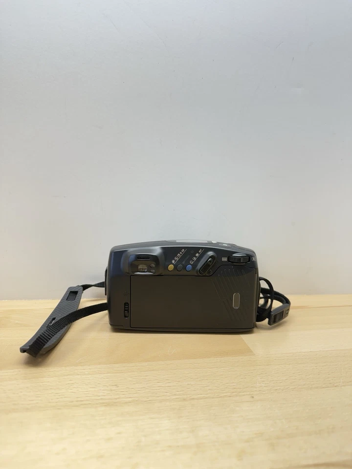 Pentax Zoom 105-R AF Black 38-105mm Point Shoot Flash 35mm Film Camera Untested - Image 3 of 4