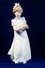 LLADRO Happy Birthday Girl 5429 Glossy Artist Jose Roig 1987-1991 Retired