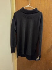 C9 Champion Womens Medium M Black Shirt Hi Low Hemline New Slits