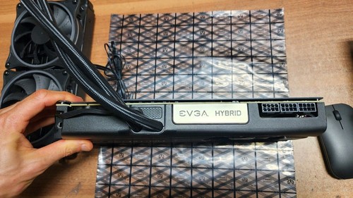 EVGA GeForce RTX 3090 XC3 ULTRA HYBRID 24GB GDDR6X Graphic Card - Picture 6 of 7