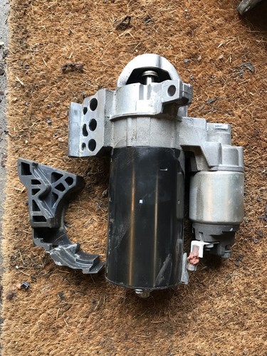 Anlasser BMW E70 E71 E84 E81 E87 E90 E91 E92 E93 X1 X3 X5 1 3 5 Bosch 0001115069