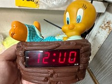 Tweety Bitd Digital Alarm Clock 1996 Model #32402 Warner Bros - Works - AS IS