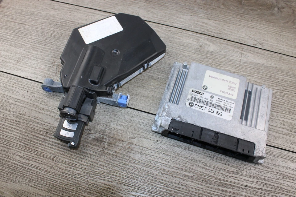 02-2008 BMW E65 E66 745I 745LI N62 ENCENDIDO ECU DME MÓDULO DE CONTROL DEL MOTOR ME9.2 Foto 3 de 4