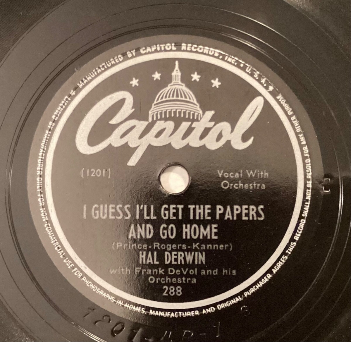 Hal Derwin – 78 rpm Capitol 288: The Old Lamplighter/I Guess I'll