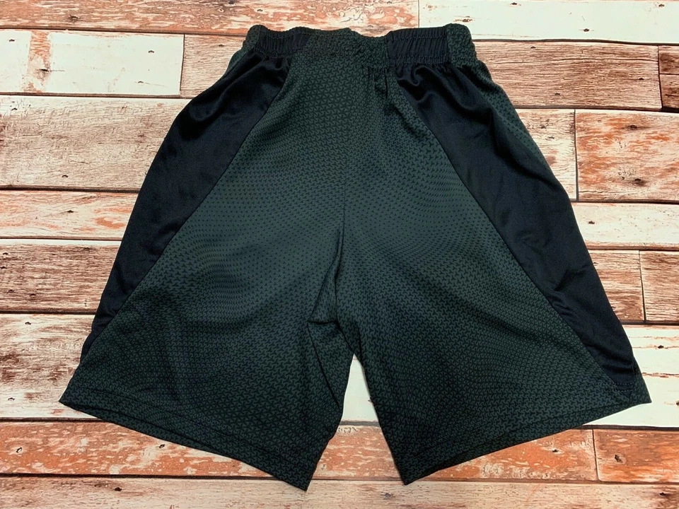 File Sport Boys Black/Gray Patterned Athletic Mesh Shorts. Size S. - Image 2 of 4