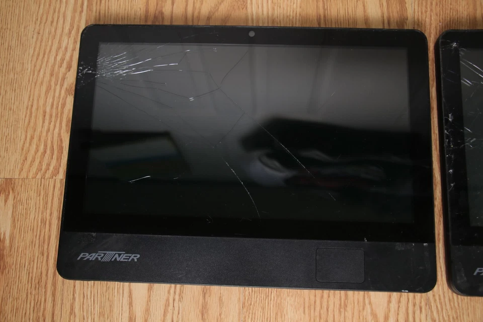 2x Partner Tech FS156 / AUO TPK GP Wireless Touch Screen Tablet CRACKED SCREEN - Image 3 of 4