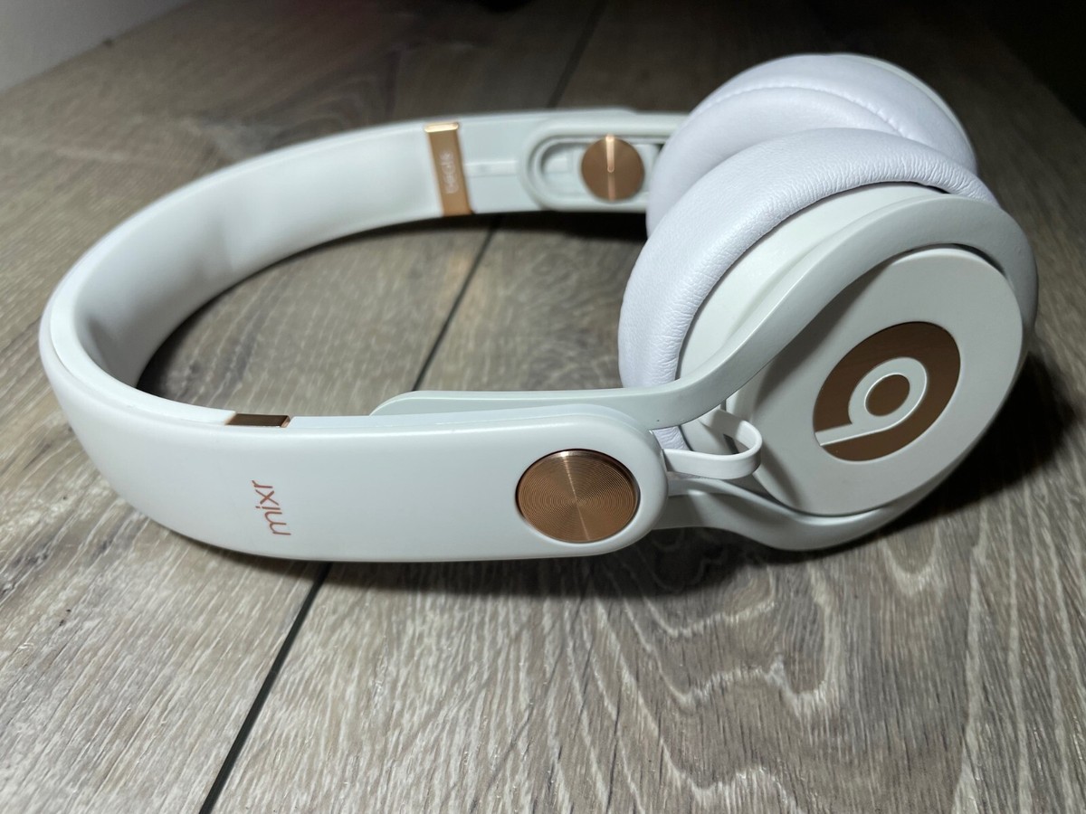 Rare Beats by Dr. Dre Mixr Mixer Headphones White / Rose Rare Beats by Dr. Dre Mixr Mixer Headphones White / Rose