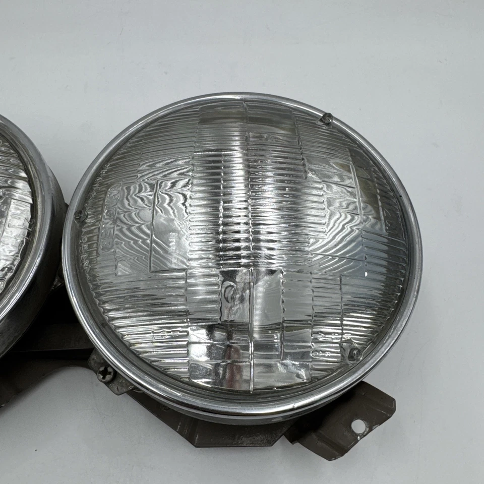 FARO DELANTERO OEM MERCEDES-BENZ W108 W109 W111 280SE 250SE 220SE 300SE Foto 2 de 4
