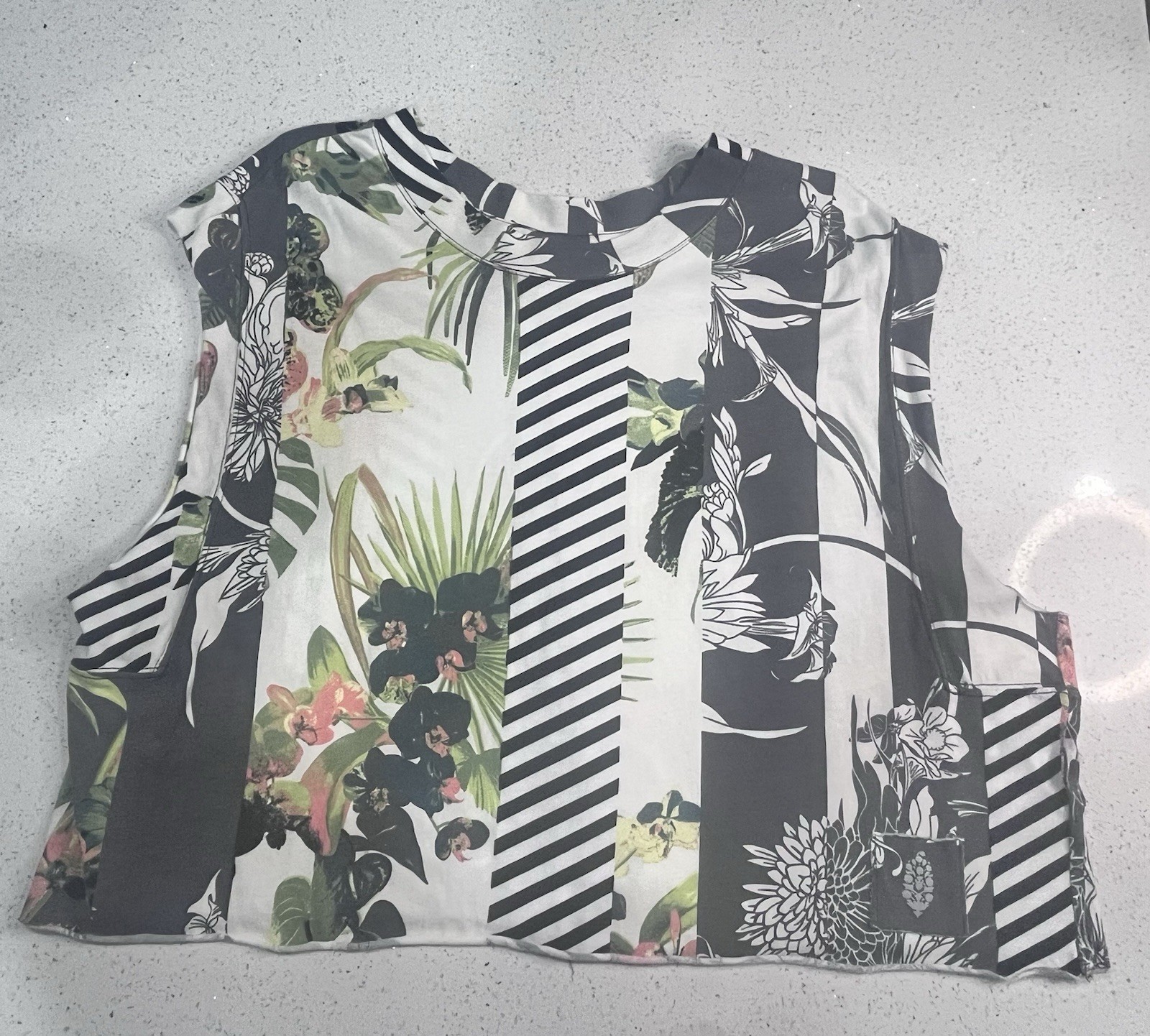 Medium Nwot Oversized Athletic Tank Top