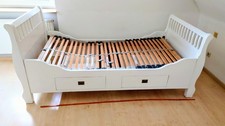 Landhaus-Bett Massivholz weiß lackiert Vintage Gebrauchsspuren Inkl. Lattenrost