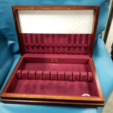 Vintage Empty 1847 Rogers Bros Silverware Wooden Chest Case w Maroon Felt Liner