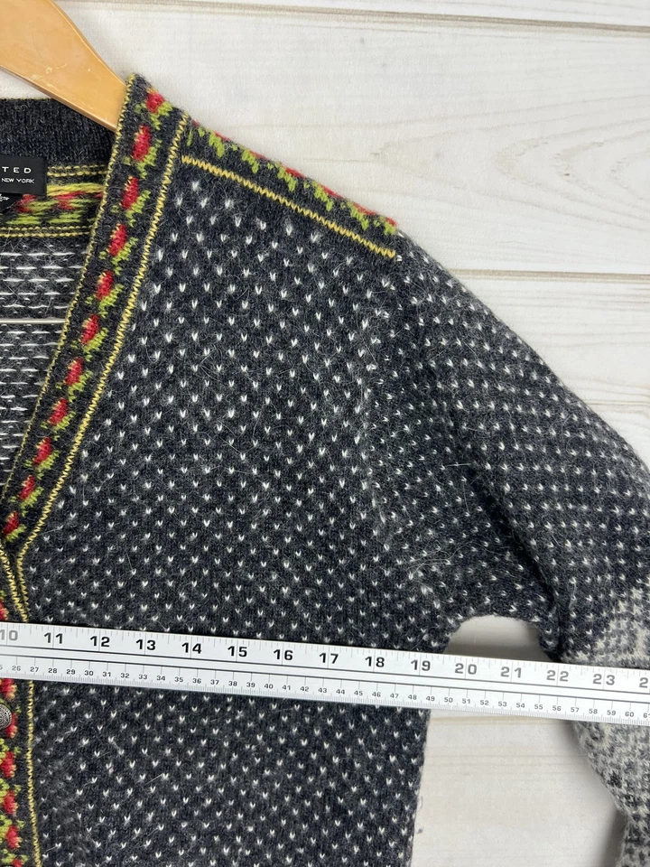 Suéter limitado para mujer mediano de lana Angora Fair Isle cárdigan tejido con botones Foto 4 de 4