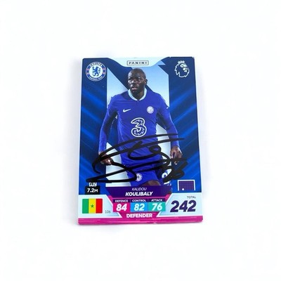 SIGNIERTE Kalidou Koulibaly Chelsea Match Attax Karte, mit Echtheitszertifikat Nachweis