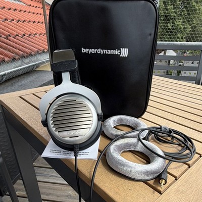 Beyerdynamic DT 990 Edition Over-Ear Kopfhörer +Tasche Studio, Musik, Gaming