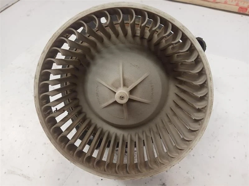 Blower Motor from 2005 Chevrolet Trailblazer 8549553 - Image 4 of 4