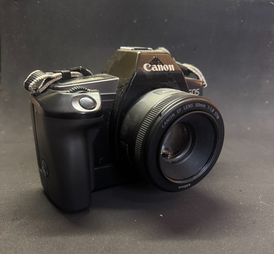 Canon EOS 650 AF 35mm SLR w/ 50mm f1.8 EF STM
