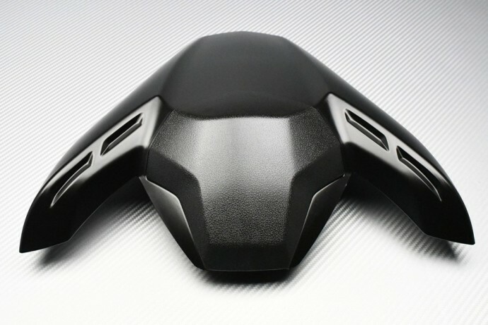 Capot de selle haut de gamme noir mat Kawasaki Z900 finition constructeur ajustée